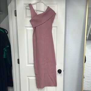 Elegant Pink One-Shoulder Dress